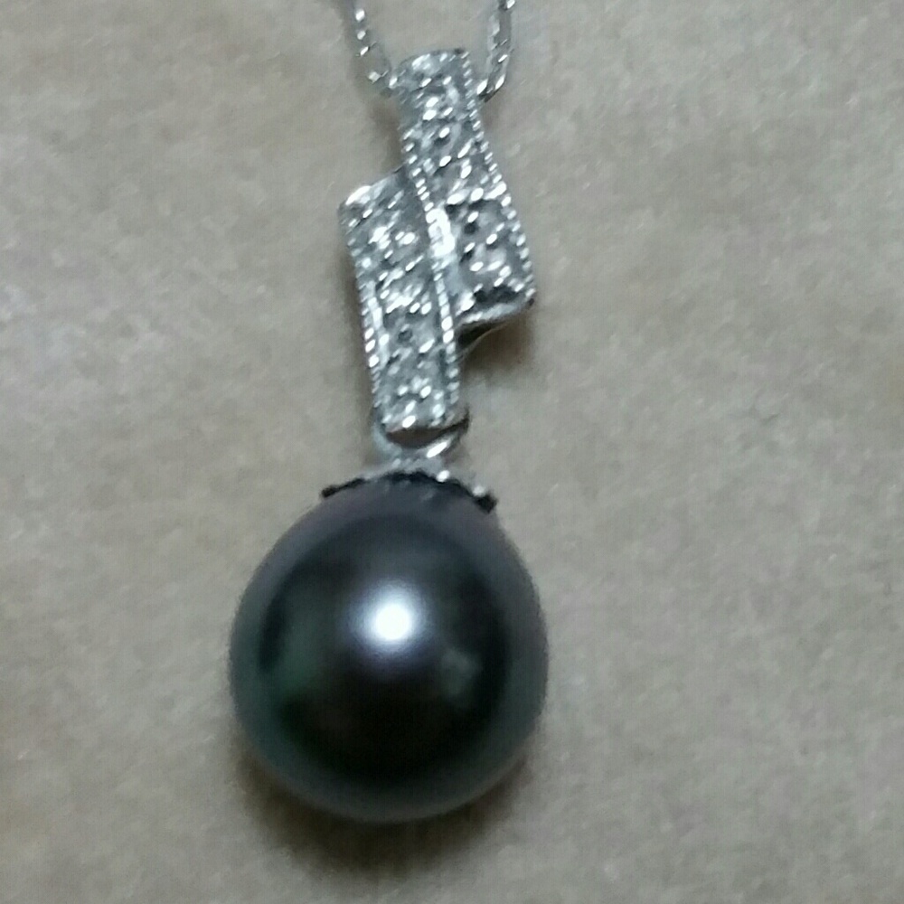 Necklace - Picture 4 of 6